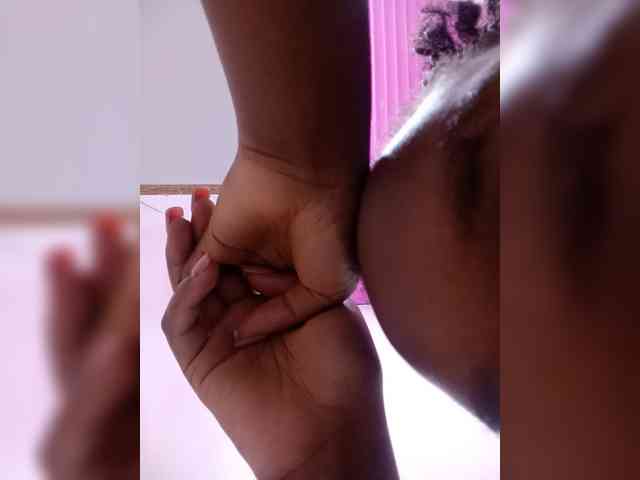 sexylittleprincess1 webcam