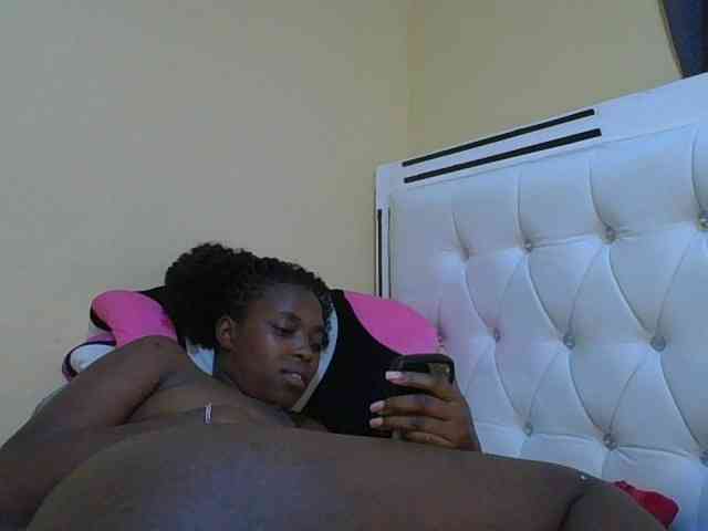 sexylittleprincess1 webcam