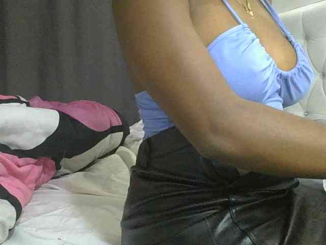sexylittleprincess1 webcam