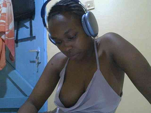 sexylittleprincess1 webcam