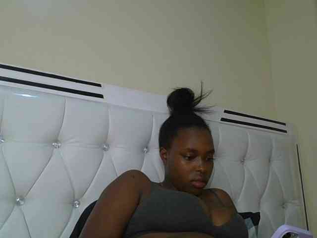 sexylittleprincess1 webcam