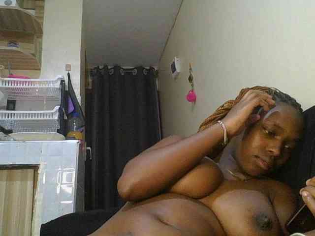 sexylittleprincess1 webcam