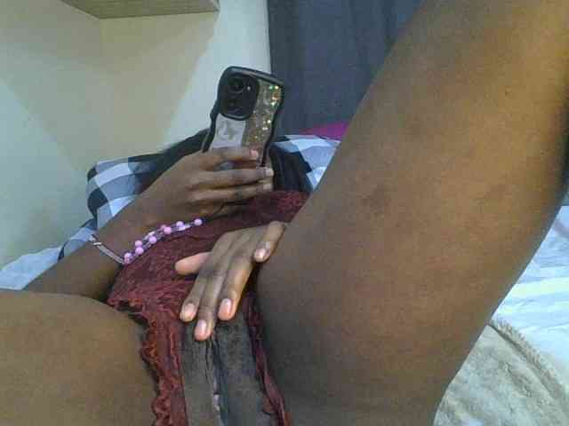 sexylittleprincess1 webcam