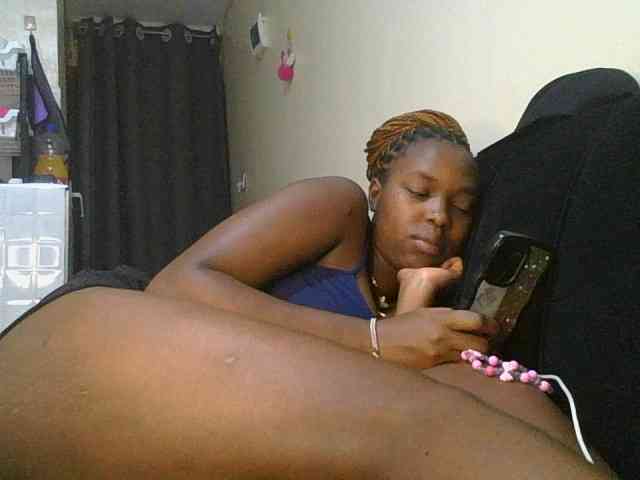 sexylittleprincess1 webcam