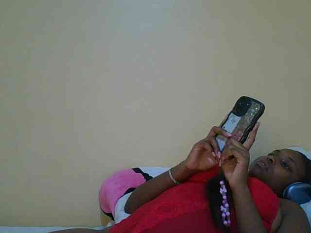 sexylittleprincess1 webcam