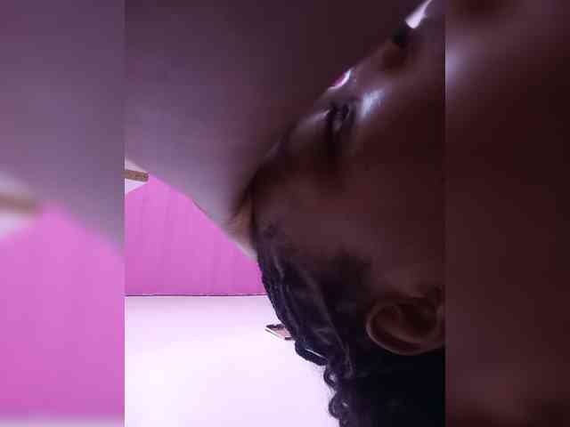 sexylittleprincess1 webcam