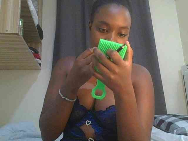 sexylittleprincess1 webcam