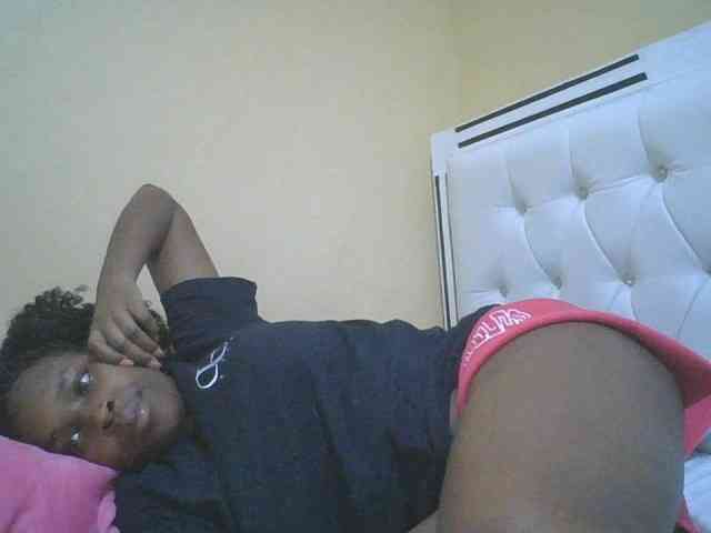 sexylittleprincess1 webcam