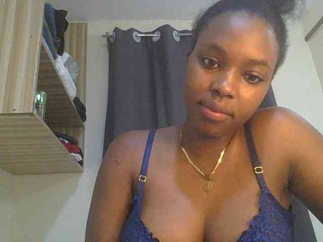 sexylittleprincess1 webcam