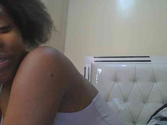 sexylittleprincess1 webcam