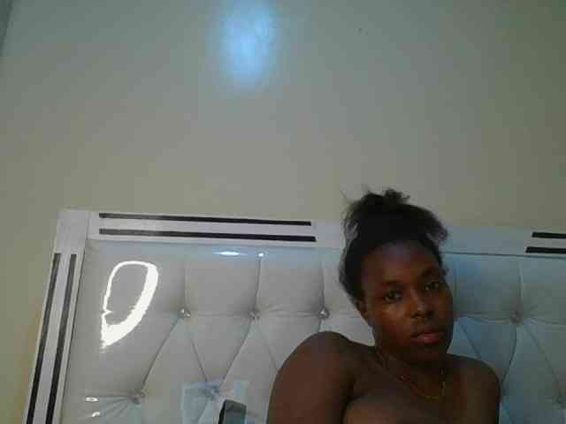 sexylittleprincess1 webcam