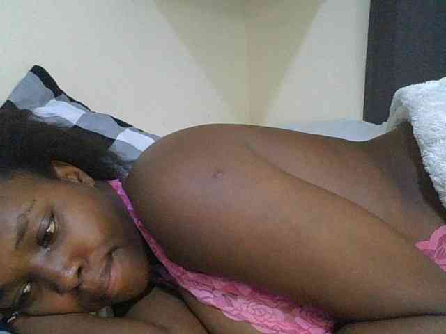 sexylittleprincess1 webcam