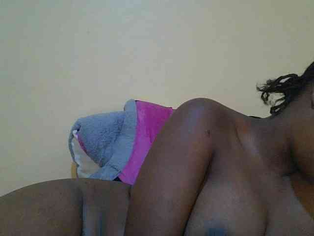 sexylittleprincess1 webcam
