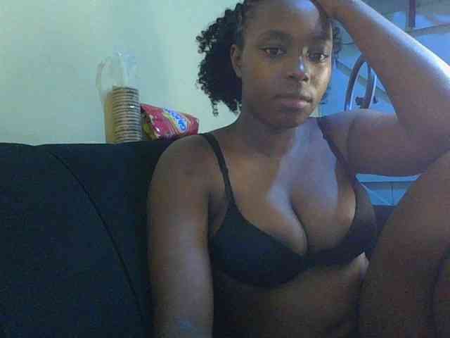 sexylittleprincess1 webcam