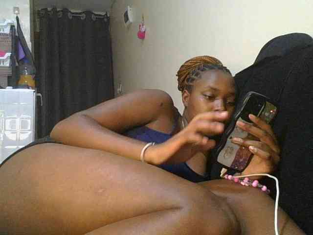 sexylittleprincess1 webcam