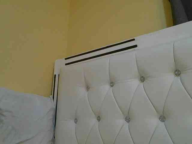 sexylittleprincess1 webcam
