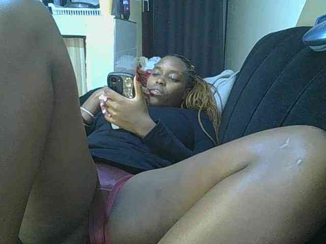 sexylittleprincess1 webcam