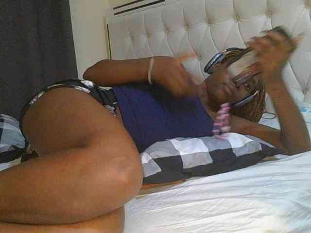 sexylittleprincess1 webcam