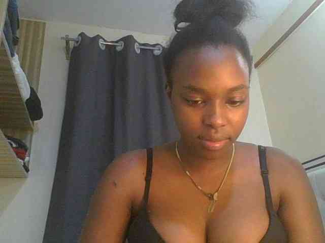sexylittleprincess1 webcam