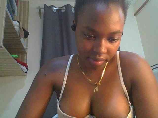 sexylittleprincess1 webcam