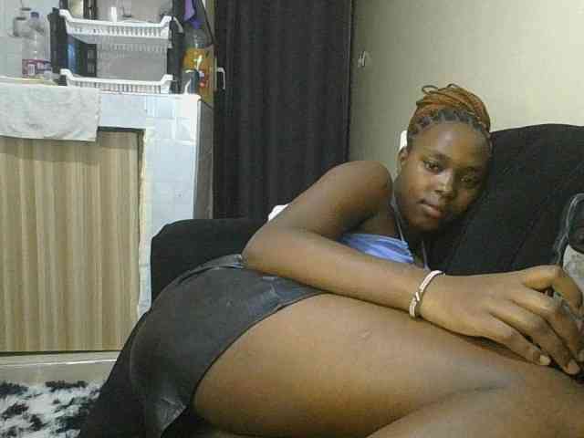 sexylittleprincess1 webcam