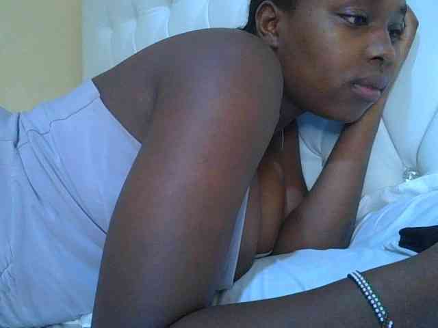 sexylittleprincess1 webcam
