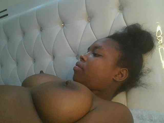 sexylittleprincess1 webcam
