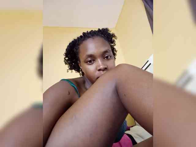 sexylittleprincess1 webcam
