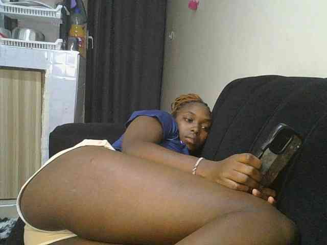 sexylittleprincess1 webcam