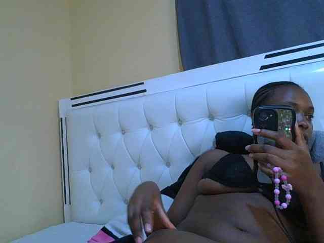 sexylittleprincess1 webcam