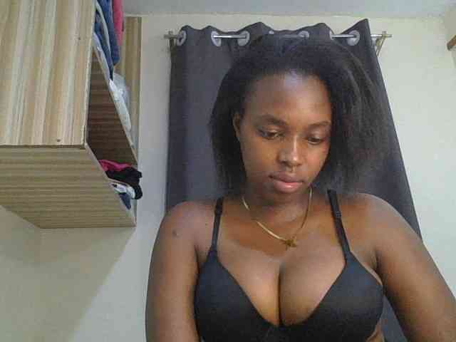 sexylittleprincess1 webcam