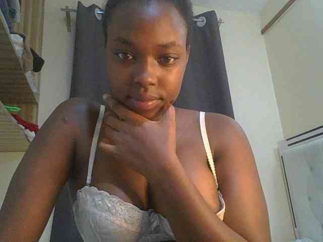 sexylittleprincess1 webcam