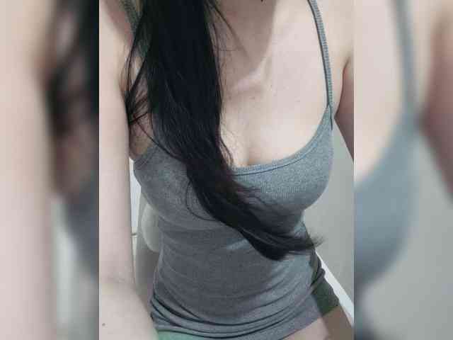 Anniee webcam