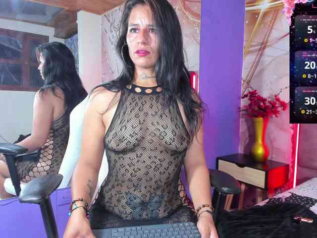 victoria-gonzales webcam
