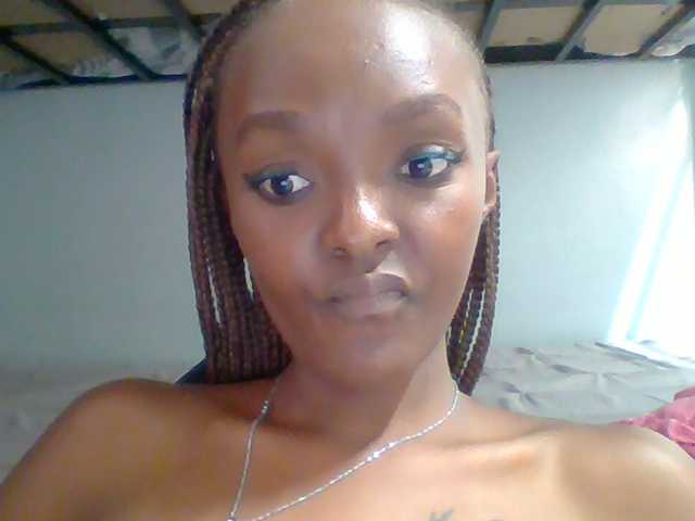 Sweet-spicydall live cam on BongaCams