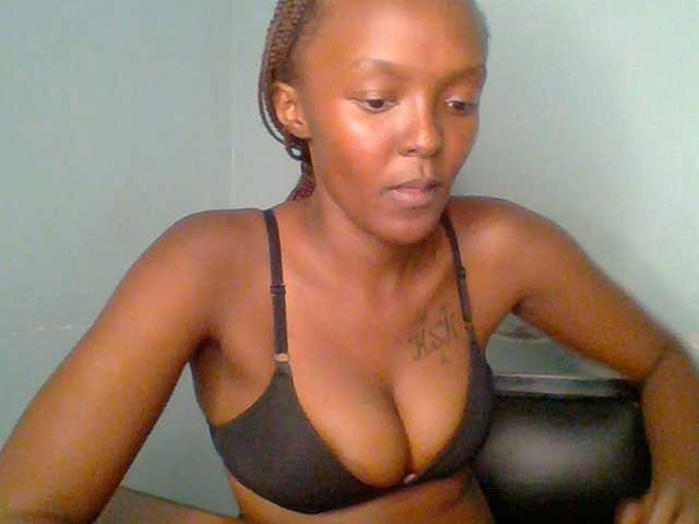 Sweet-spicydall live cam on BongaCams