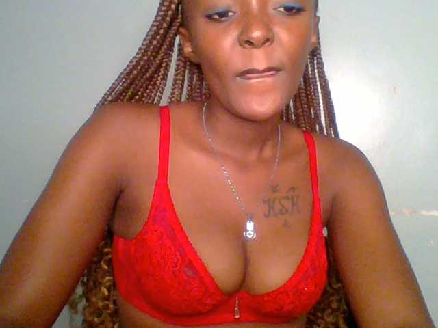Sweet-spicydall, en vivo ahora en BongaCams