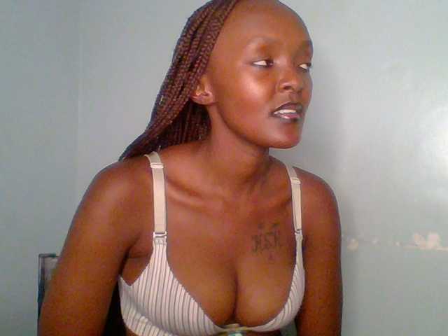 Sweet-spicydall live cam on BongaCams