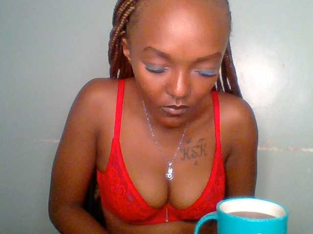 Sweet-spicydall, en vivo ahora en BongaCams