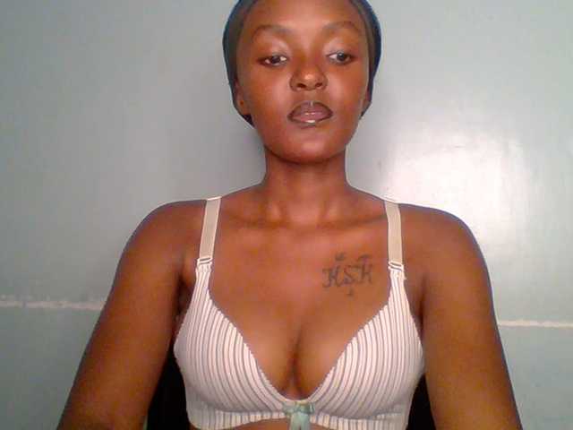 Sweet-spicydall live cam on BongaCams