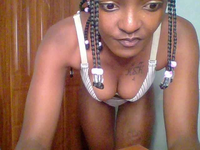 Sweet-spicydall live cam on BongaCams