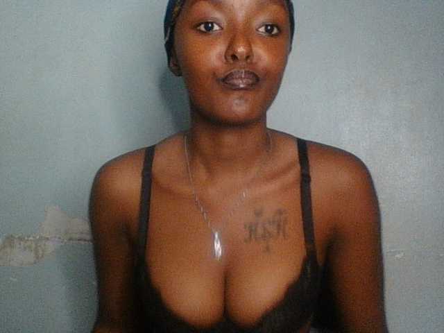 Sweet-spicydall live cam on BongaCams