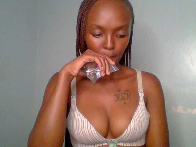 Sweet-spicydall live cam on BongaCams