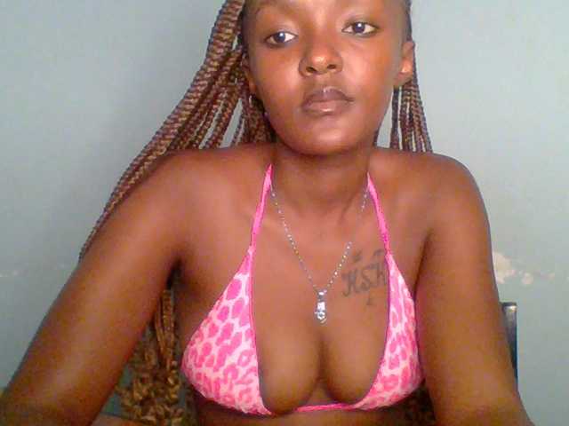 Sweet-spicydall live cam on BongaCams