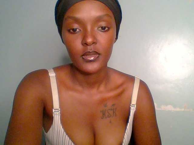 Sweet-spicydall live cam on BongaCams
