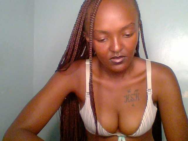 Sweet-spicydall live cam on BongaCams