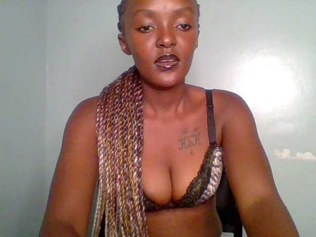 Sweet-spicydall live cam on BongaCams