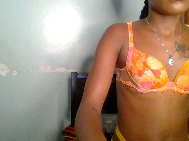 Sweet-spicydall live cam on BongaCams
