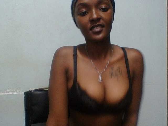 Sweet-spicydall live cam on BongaCams