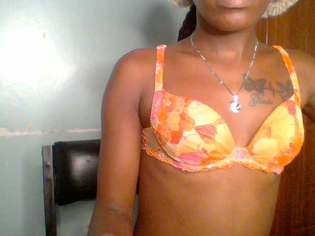 Sweet-spicydall live cam on BongaCams